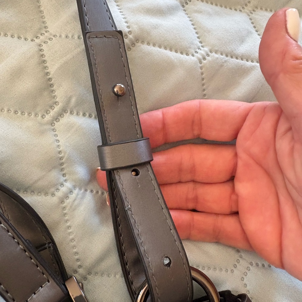 Geometric Patterned Gray Handbag - Picture 5 of 10